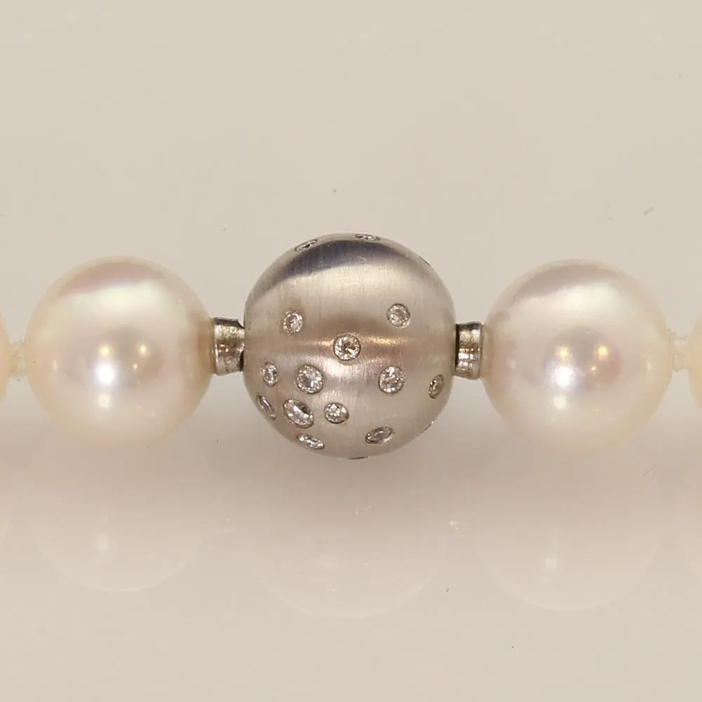 8.5-9mm Akoya Pearl Necklace with Diamond Vario Clasp