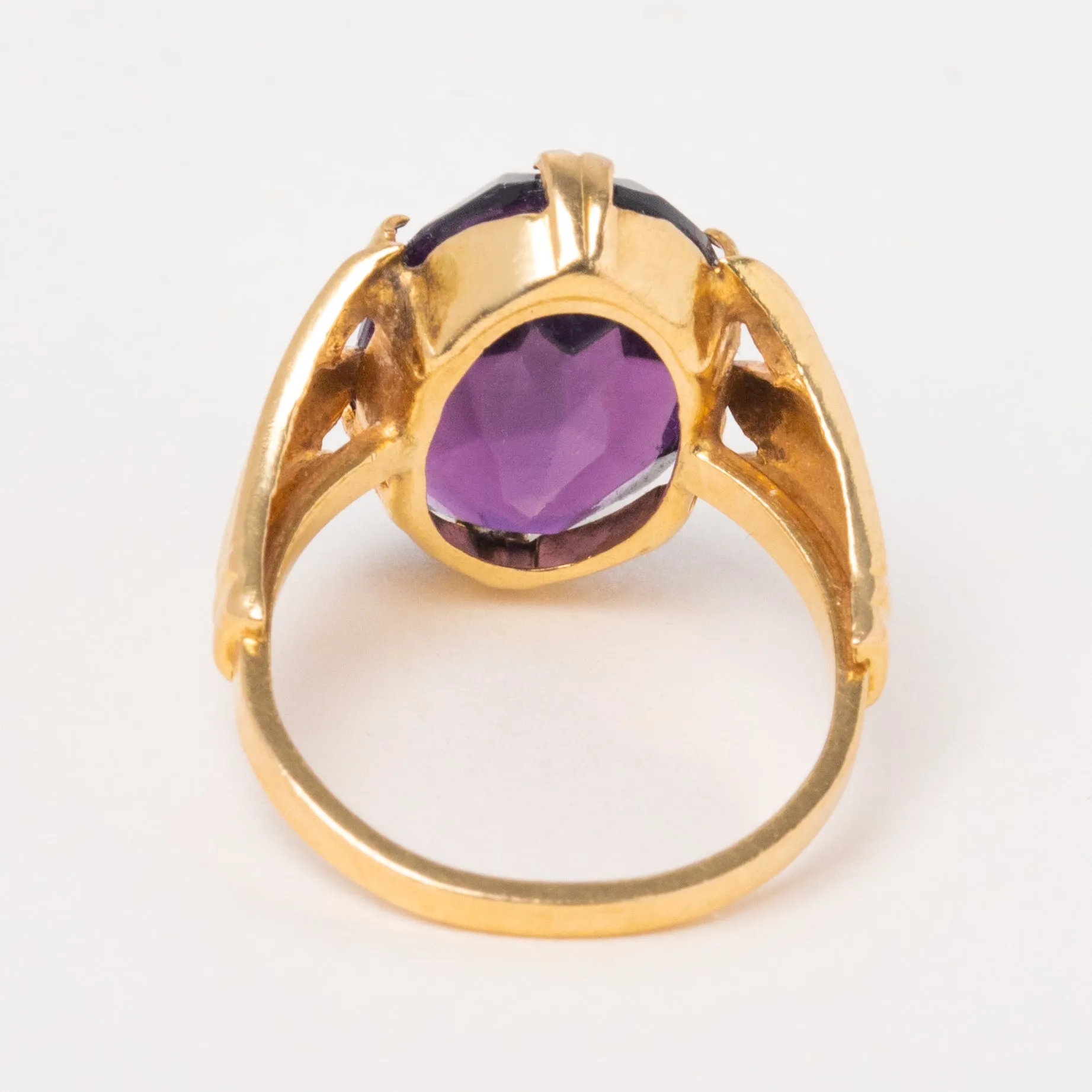 9ct Gold Amethyst Oval Ring, 5.60ct