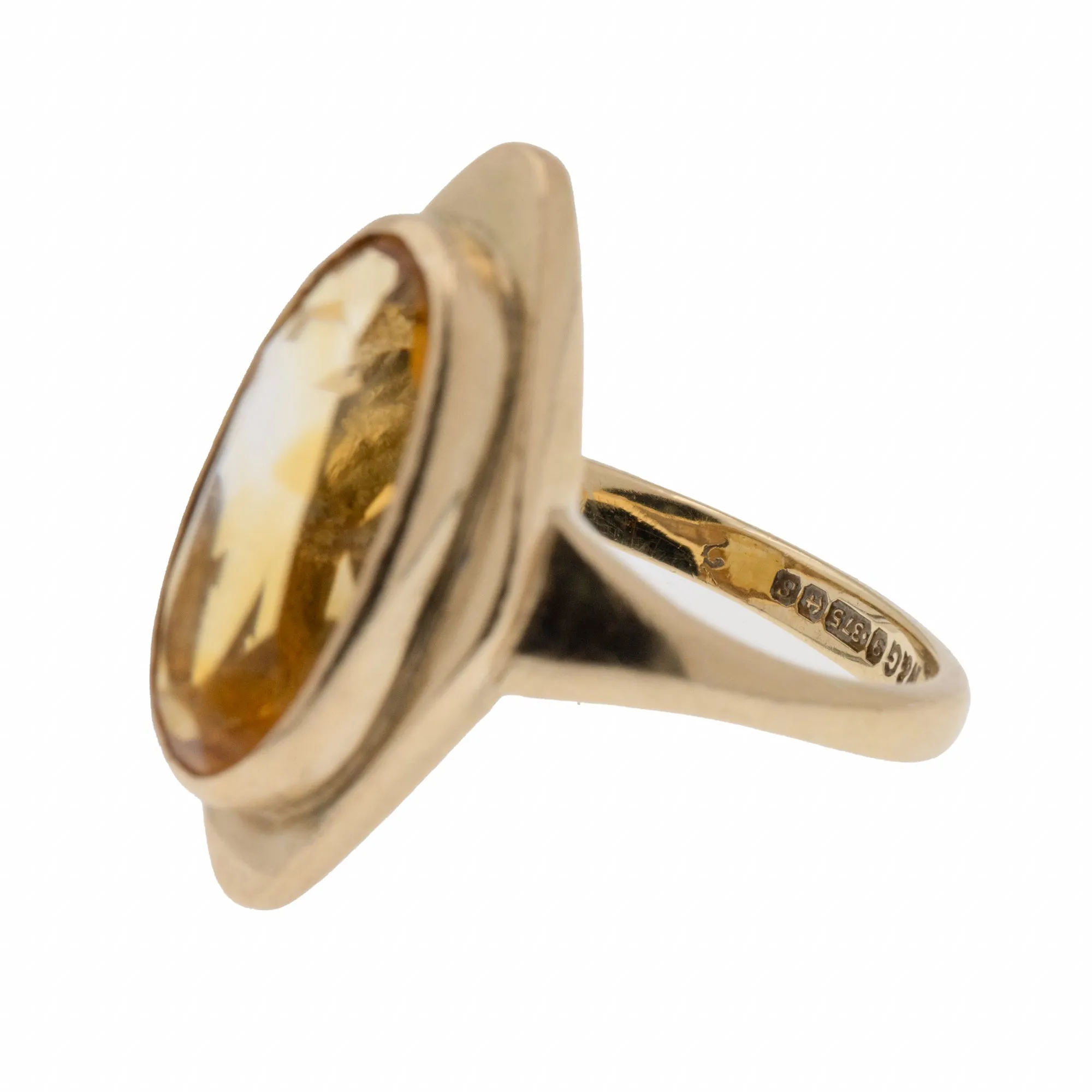 9ct Gold Citrine Lozenge Ring, 3.40ct.