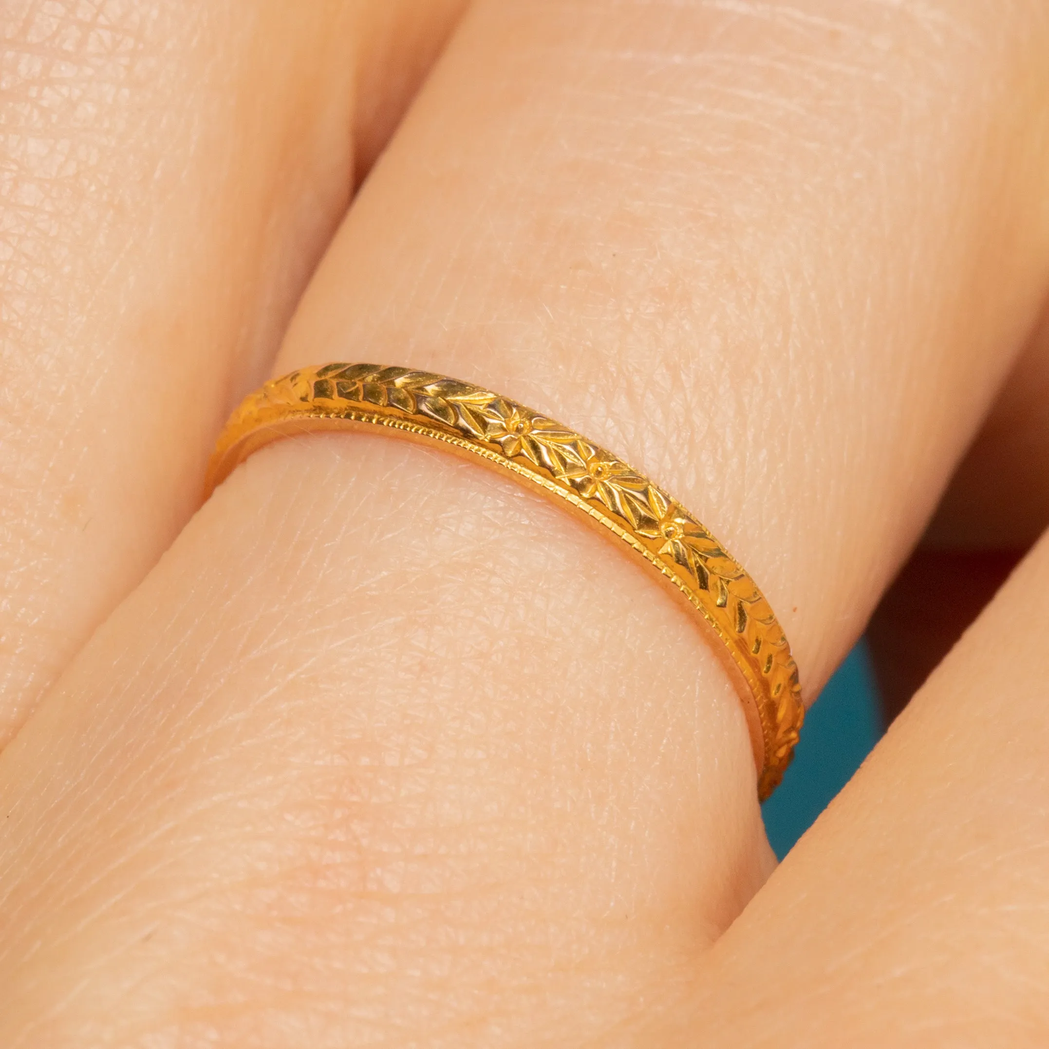 9ct Gold Engraved Orange Blossom Wedding Band