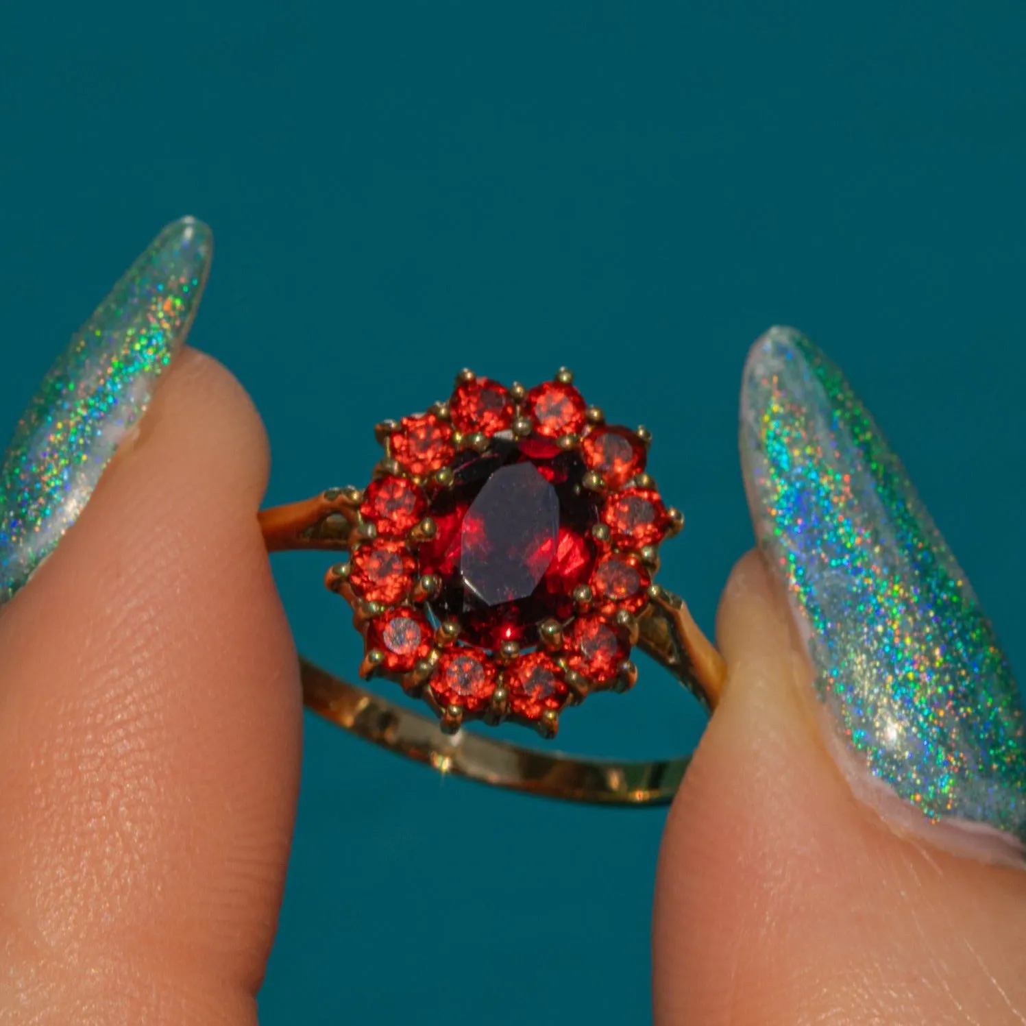 9ct Gold Garnet Flower Cluster Ring